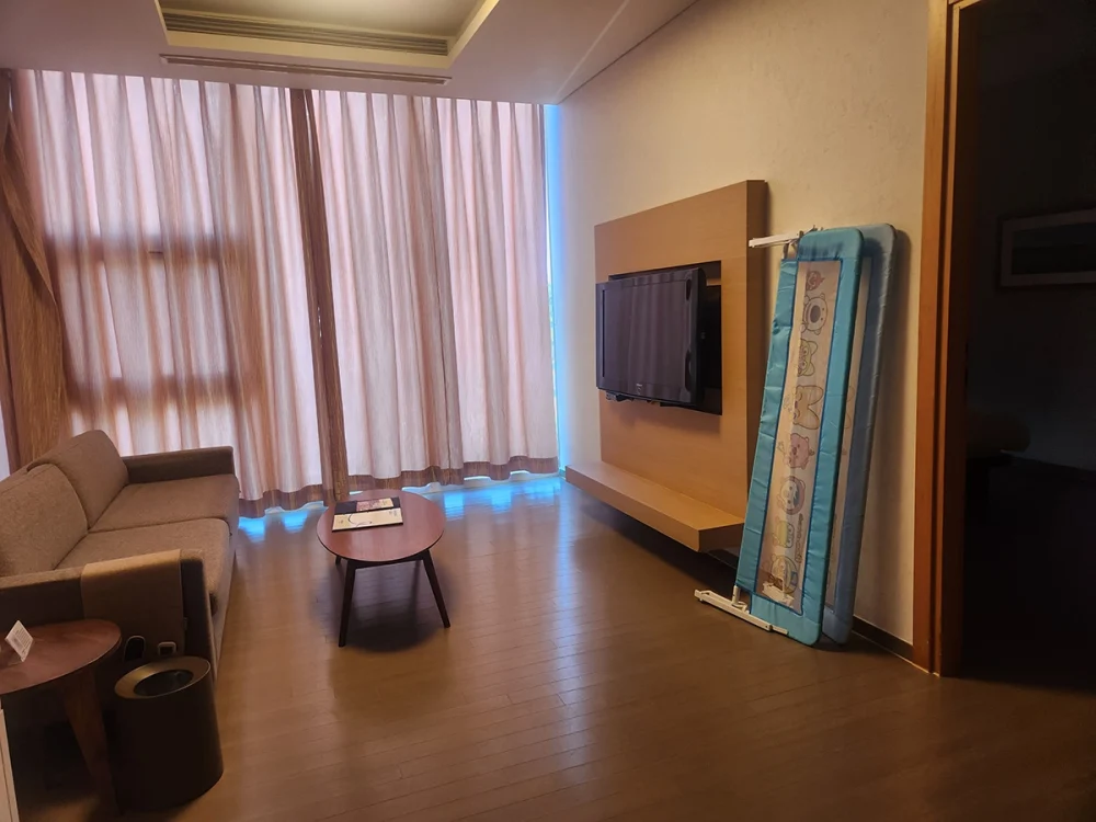휘닉스 아일랜드 제주 오렌지동 로얄더블트윈 거실