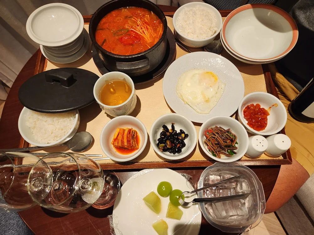 롯데호텔 제주 샤롯데 테라스 오션 룸 - 룸서비스