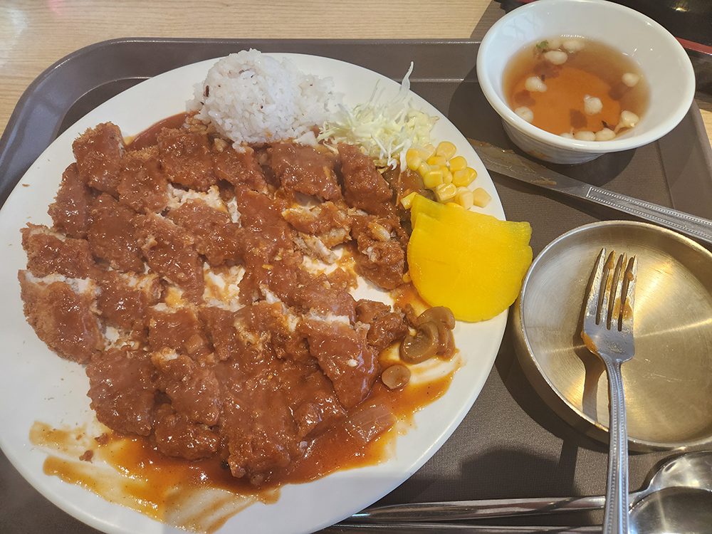 내린천 휴게소 - 돈까스