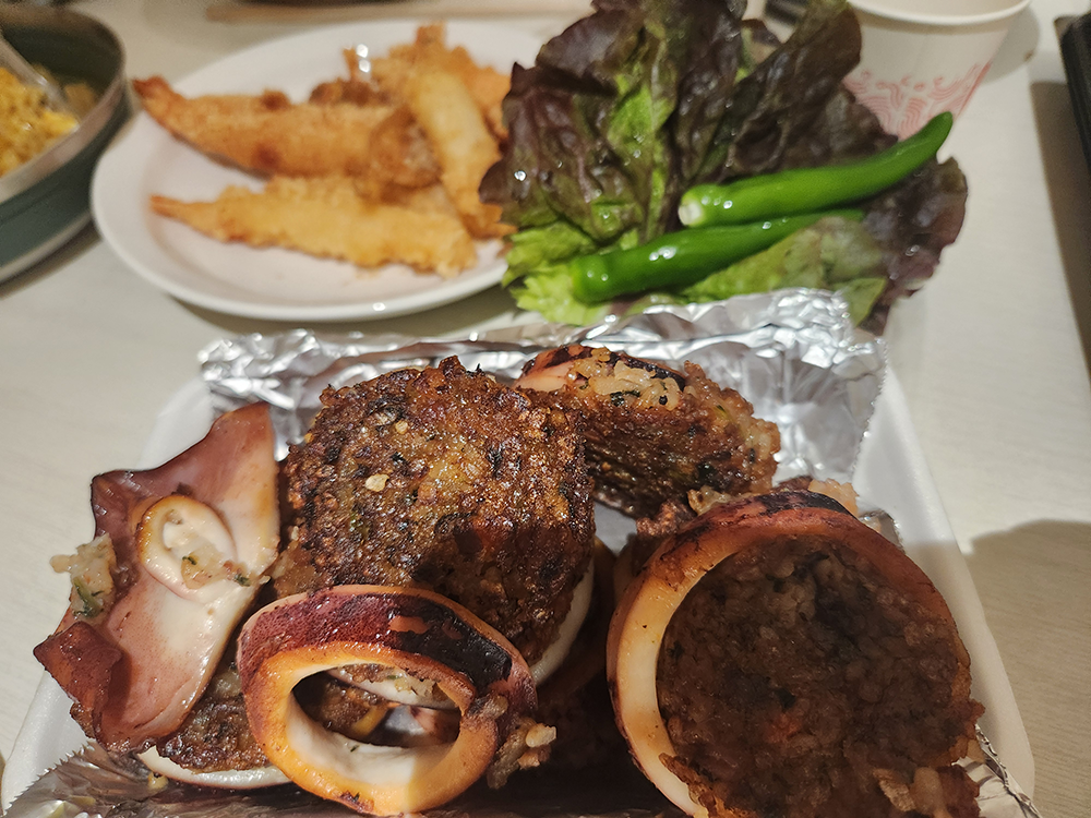 산과 바다 모두 즐기는 속초 여행 - 오징어 전