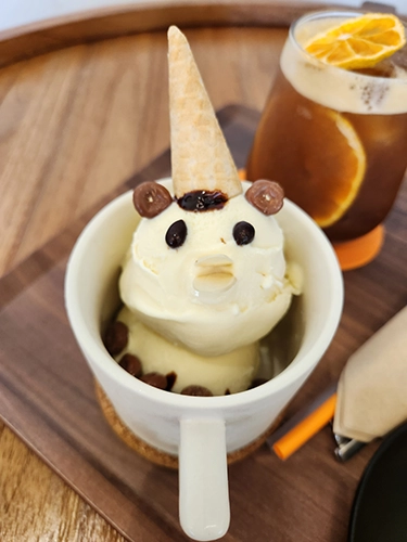 카페 더 콘타나