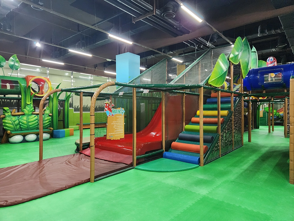 앤트월드와 루지월드 즐기기