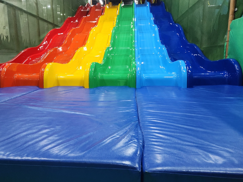 앤트월드와 루지월드 즐기기