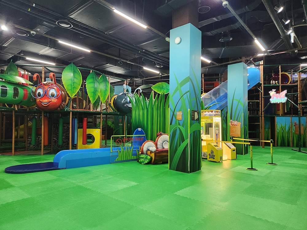 앤트월드와 루지월드 즐기기