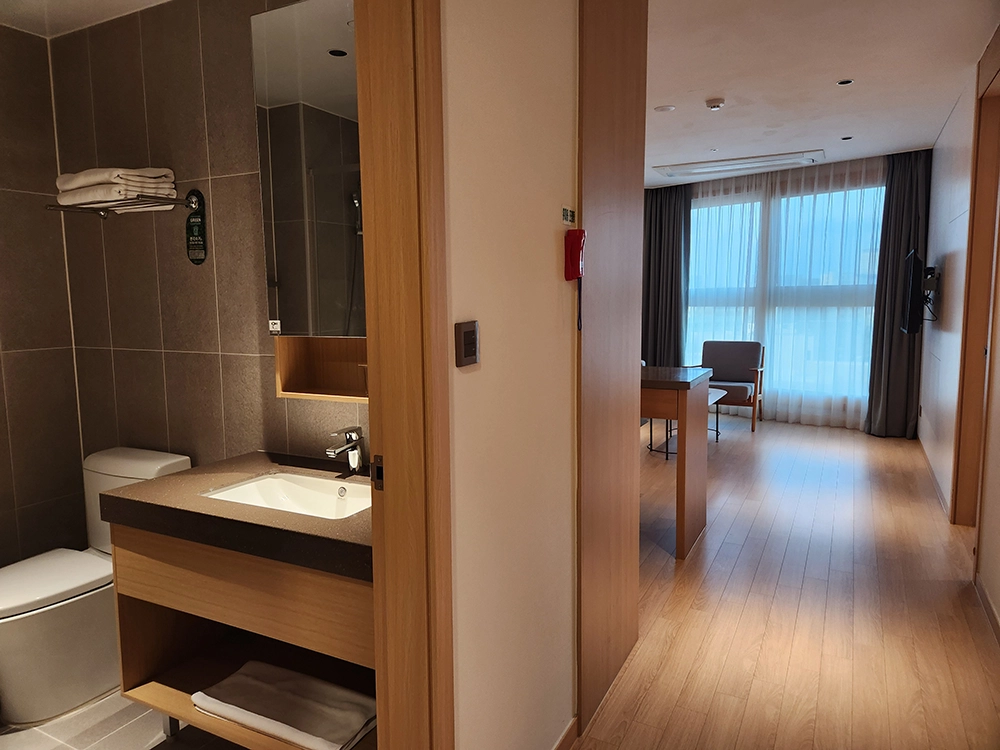 체스터톤스 속초 시그니처 투룸 더블