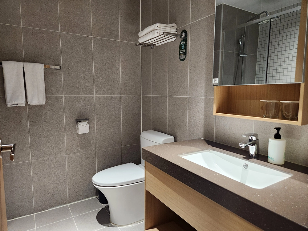 체스터톤스 속초 시그니처 투룸 더블