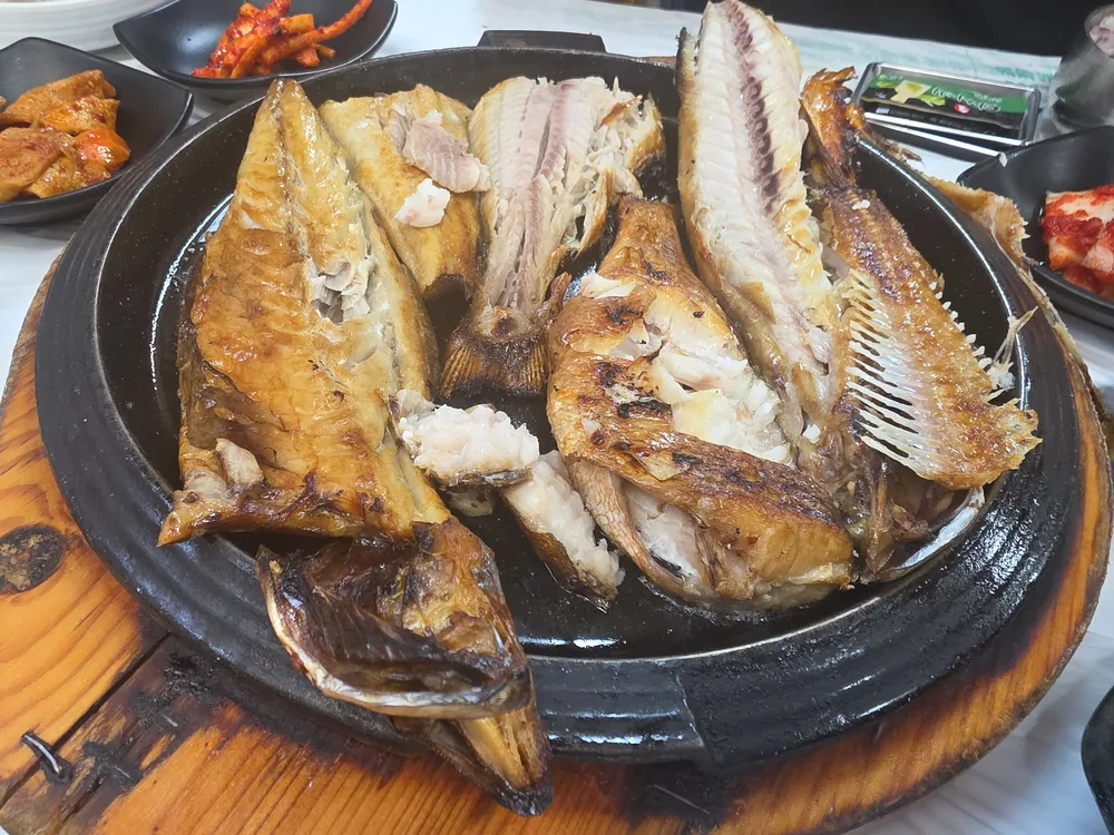 낙산쌀밥집 생선모듬구이